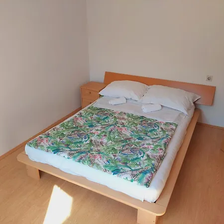 Apartments Tisno Tisno